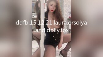 ddfb.15.12.21.laura.orsolya.and.dolly.fox